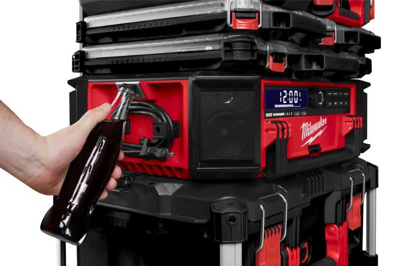 MILWAUKEE M18PRCDAB+ PACKOUT RADIO & CHARGER Malcolm Rathmell Sports Ltd